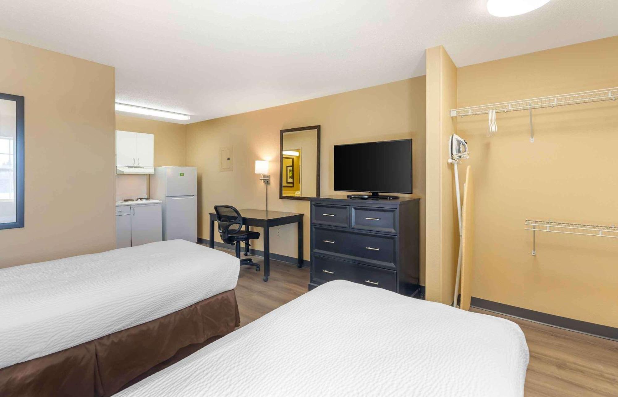 Extended Stay America Suites - St Louis - Westport - E Lackland Rd Maryland Heights Exterior foto